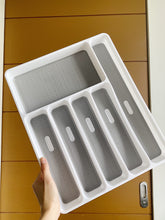 Load image into Gallery viewer, BEN cutlery organizer